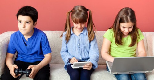 کاهش بازی‌های رایانه‌ای و ویدئویی در کودکان